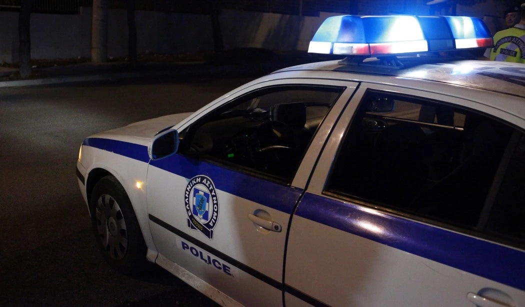 «Φαρ Ουέστ» το κέντρο της Αθήνας – Άνδρας πυροβολήθηκε στην πλατεία Ομονοίας